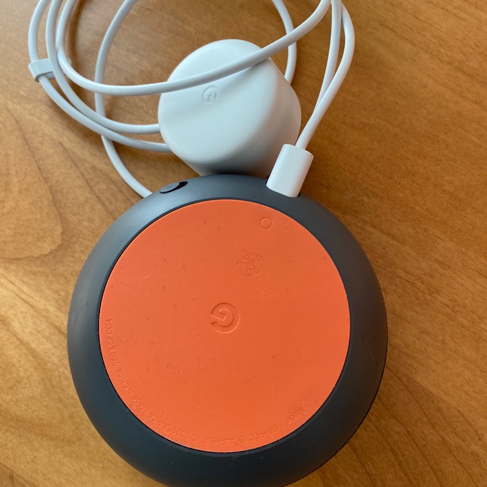 Google Home Mini - Picture 3 of 5